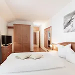 Myalps Historical Апартаменты *