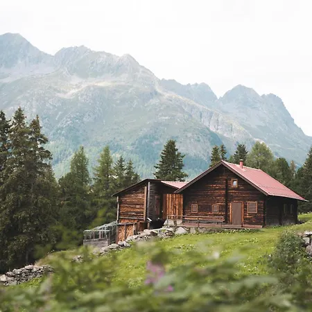 Апартаменты Myalps Historical Эц